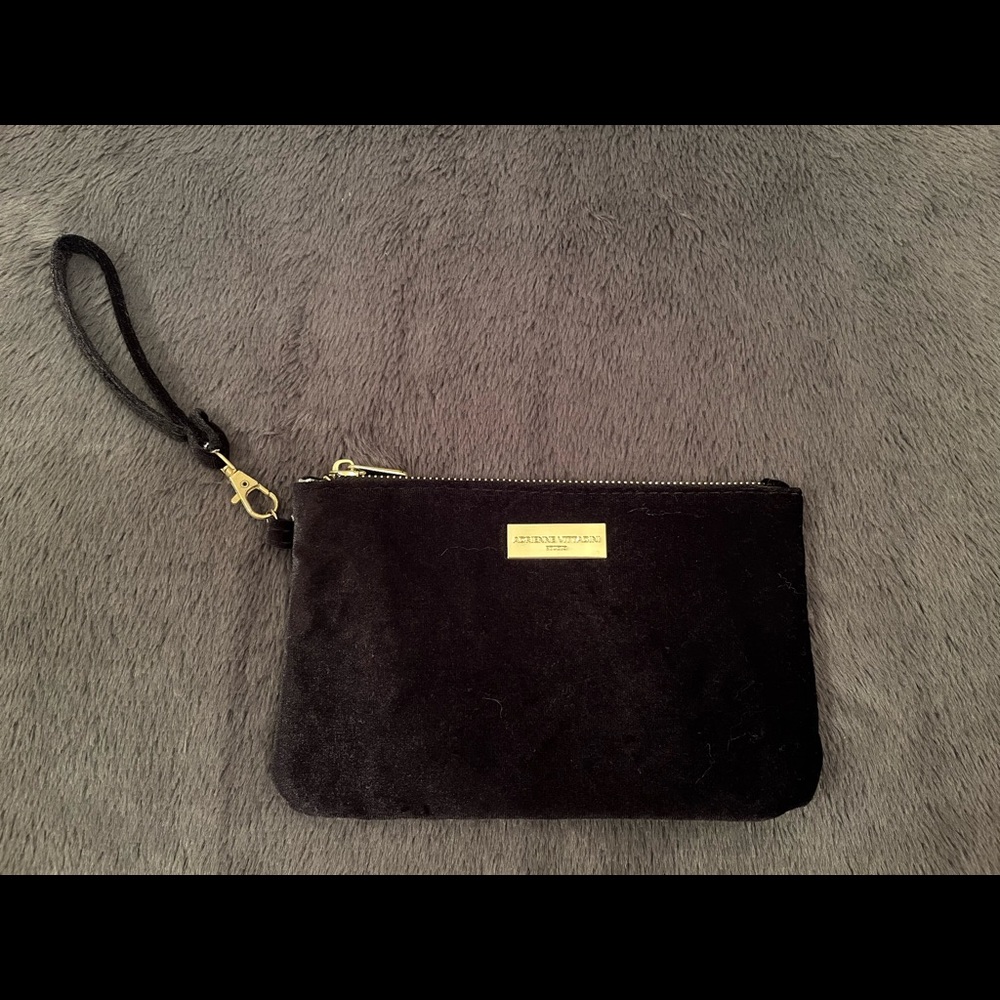 Adrienne Vittadini Wristlet